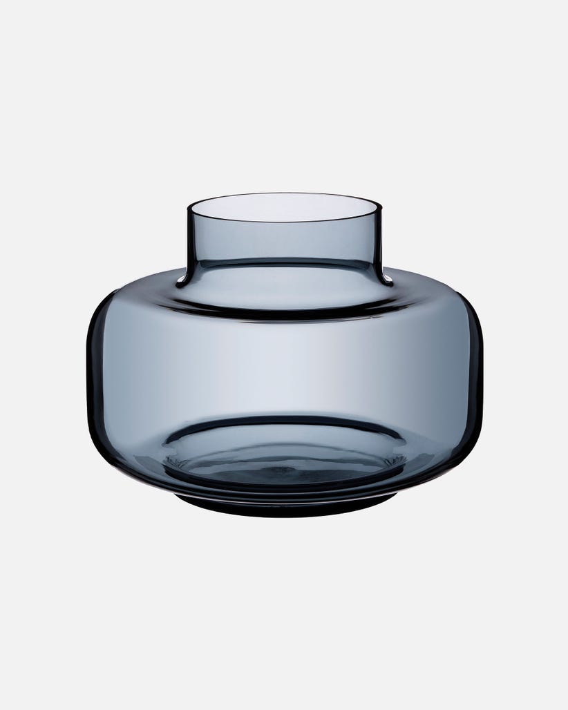 urna vase - smoke