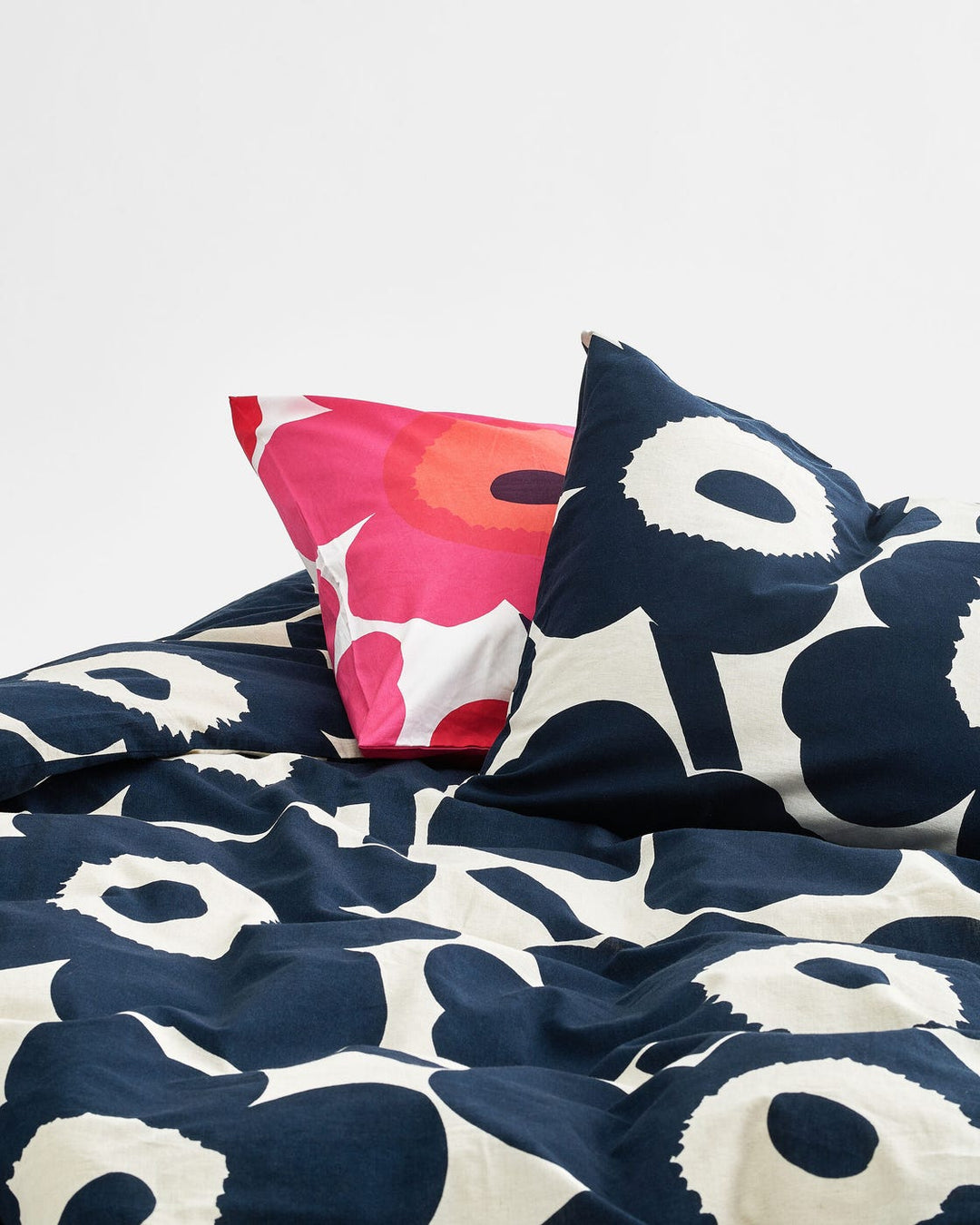 unikko pillowcase red
