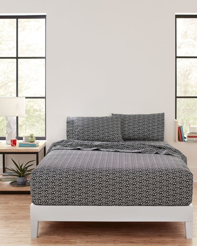 pikkuinen unikko black sheet set - king