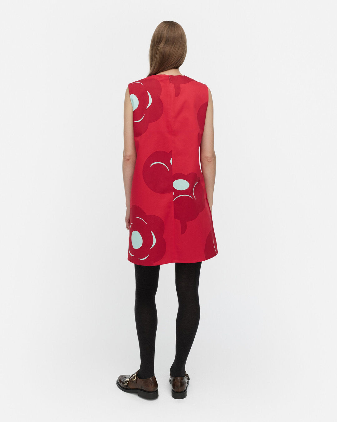 siluetti tumma dress