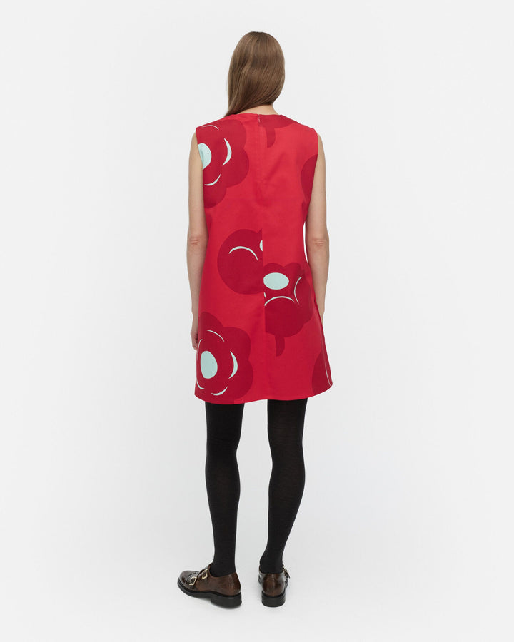 siluetti tumma dress