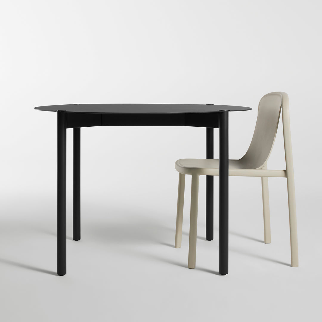 Comeuppance 42" Round Dining Table