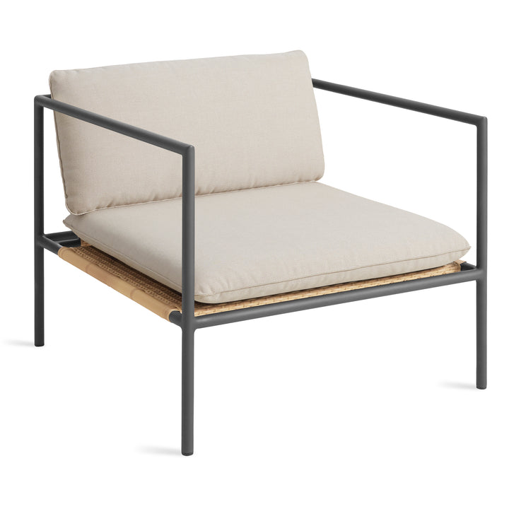 Dog Days Outdoor Lounge Chair