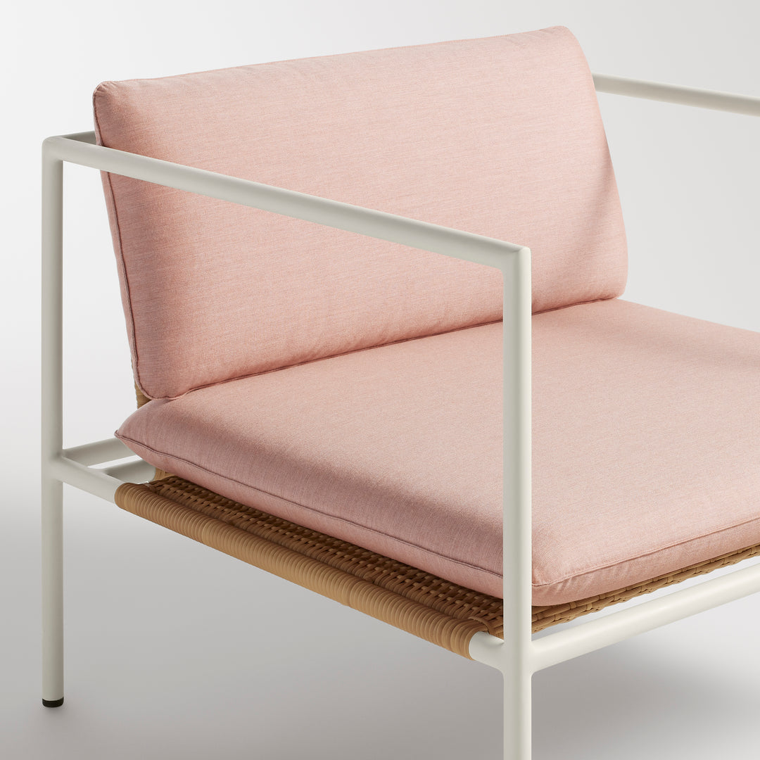 Dog Days Outdoor Lounge Chair