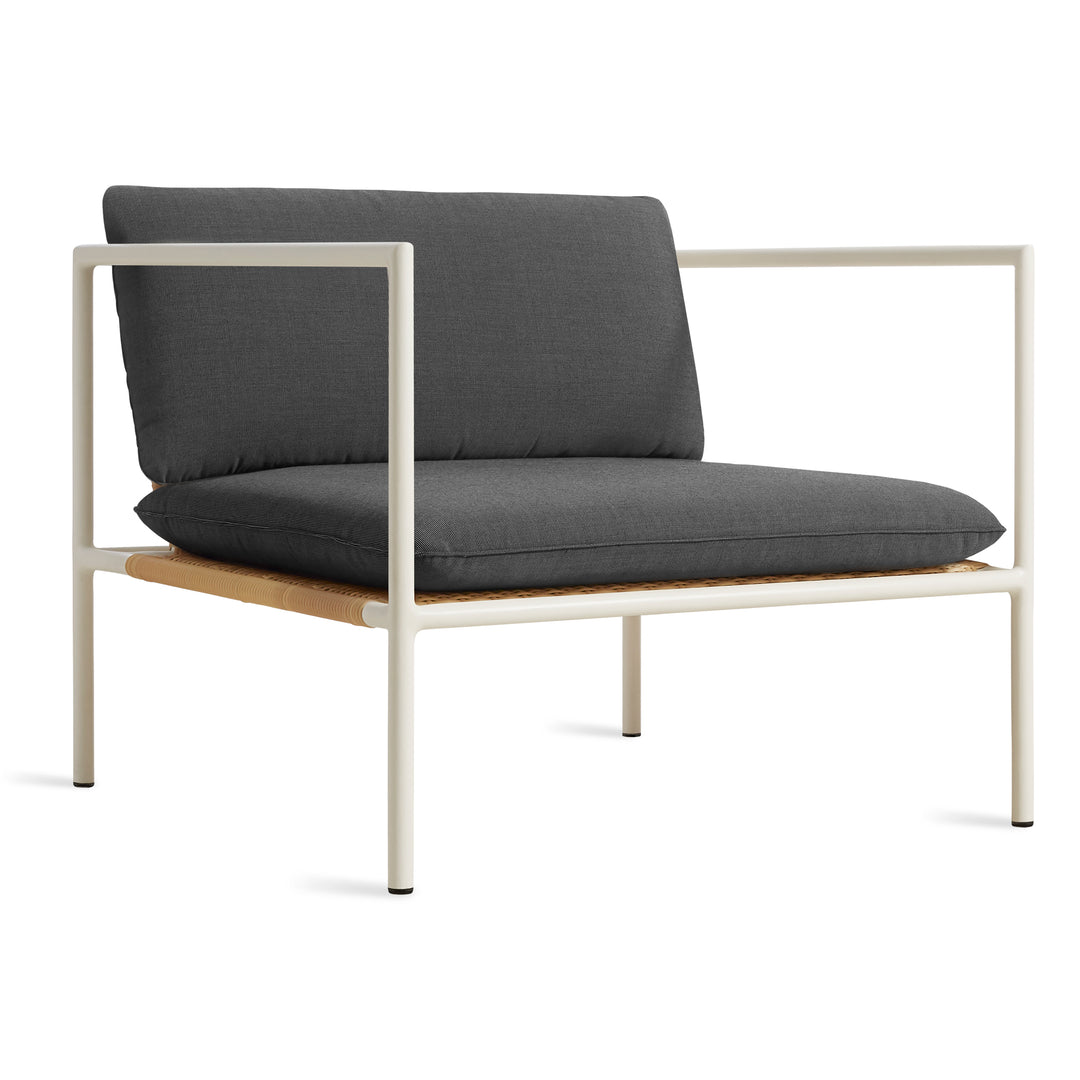Dog Days Outdoor Lounge Chair