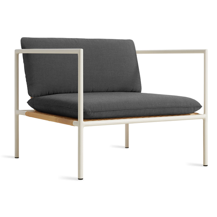 Dog Days Outdoor Lounge Chair
