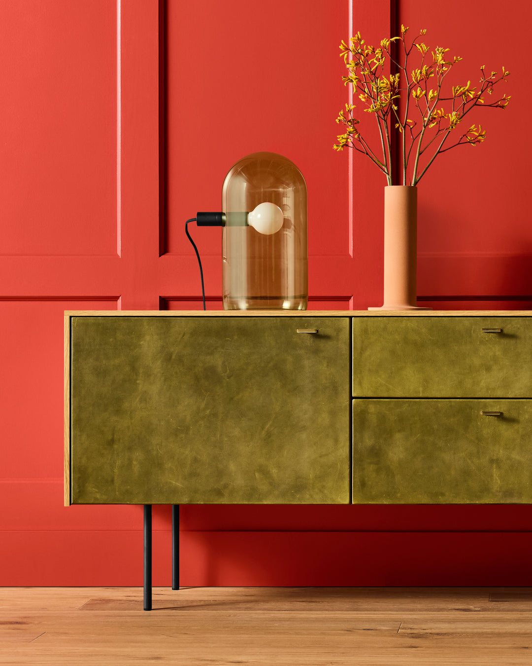 Fable 2 Door / 2 Drawer Console