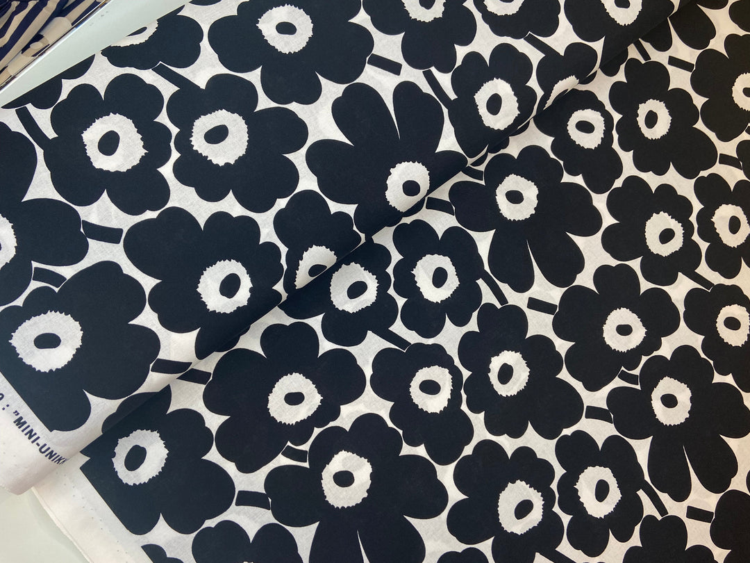 mini-unikko black cotton fabric