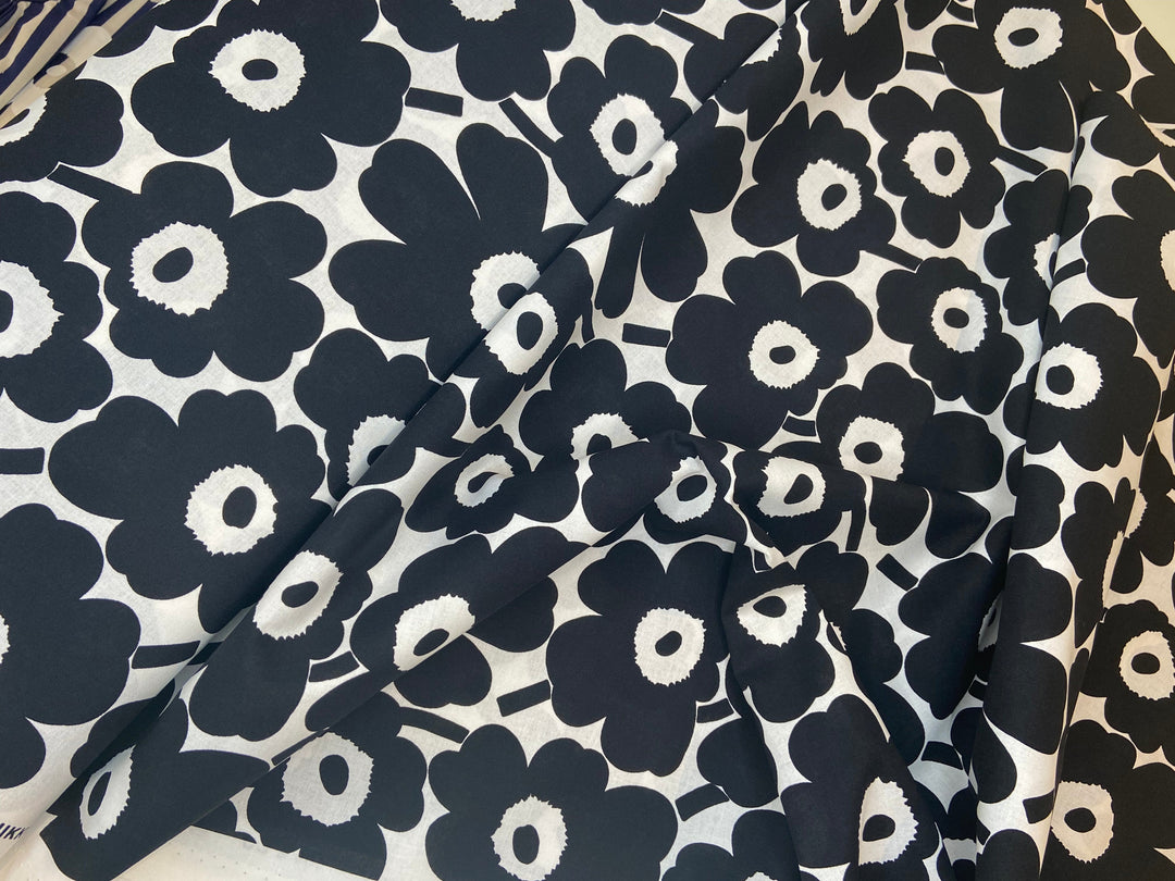 mini-unikko black cotton fabric