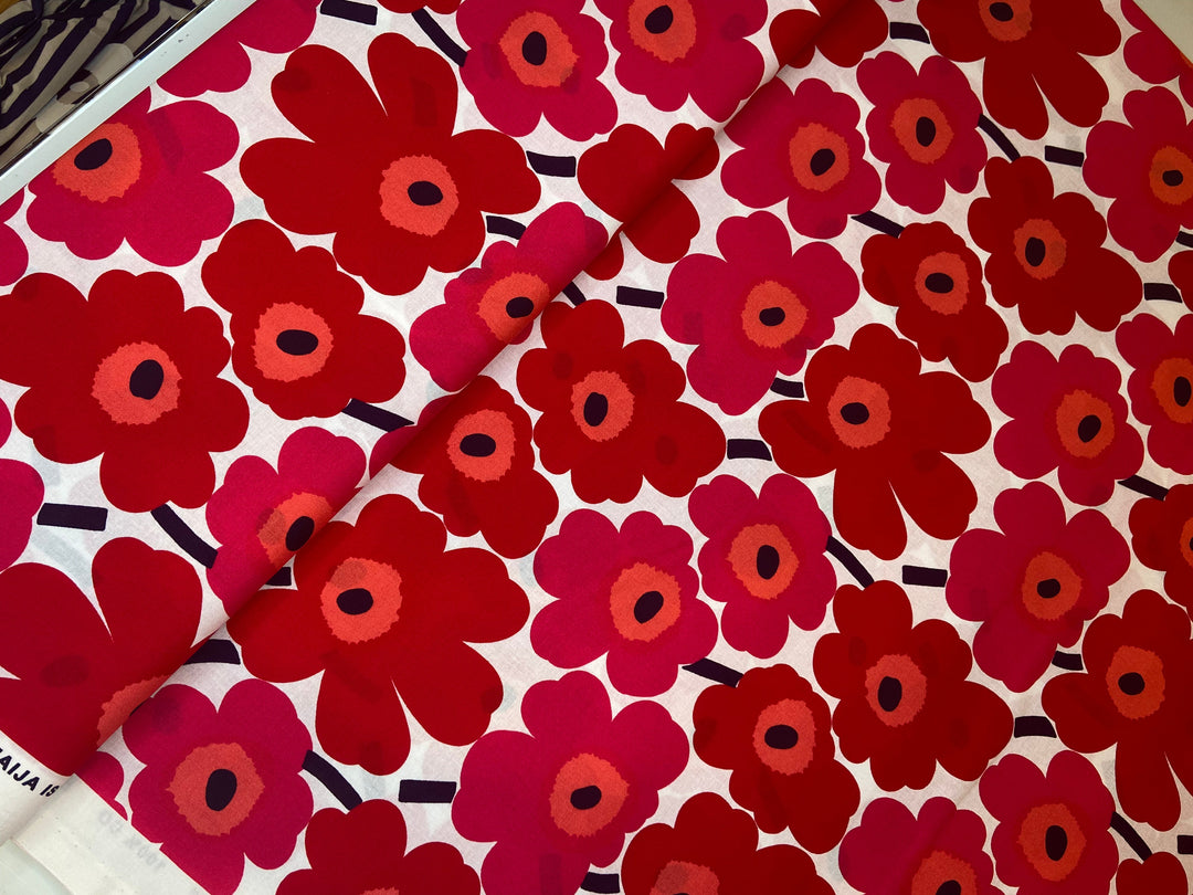 mini-unikko red cotton fabric