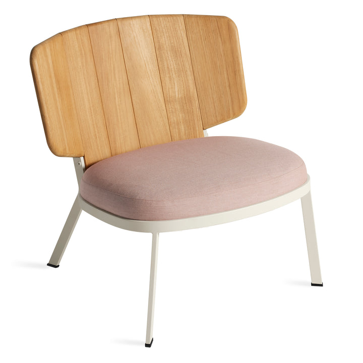 Low Fade Outdoor Lounge Chair