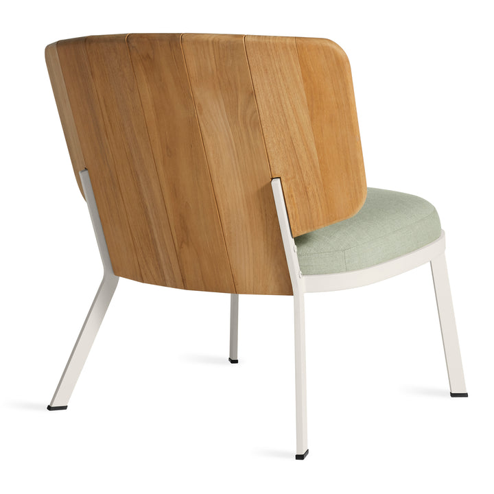 Low Fade Outdoor Lounge Chair