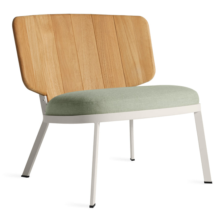 Low Fade Outdoor Lounge Chair