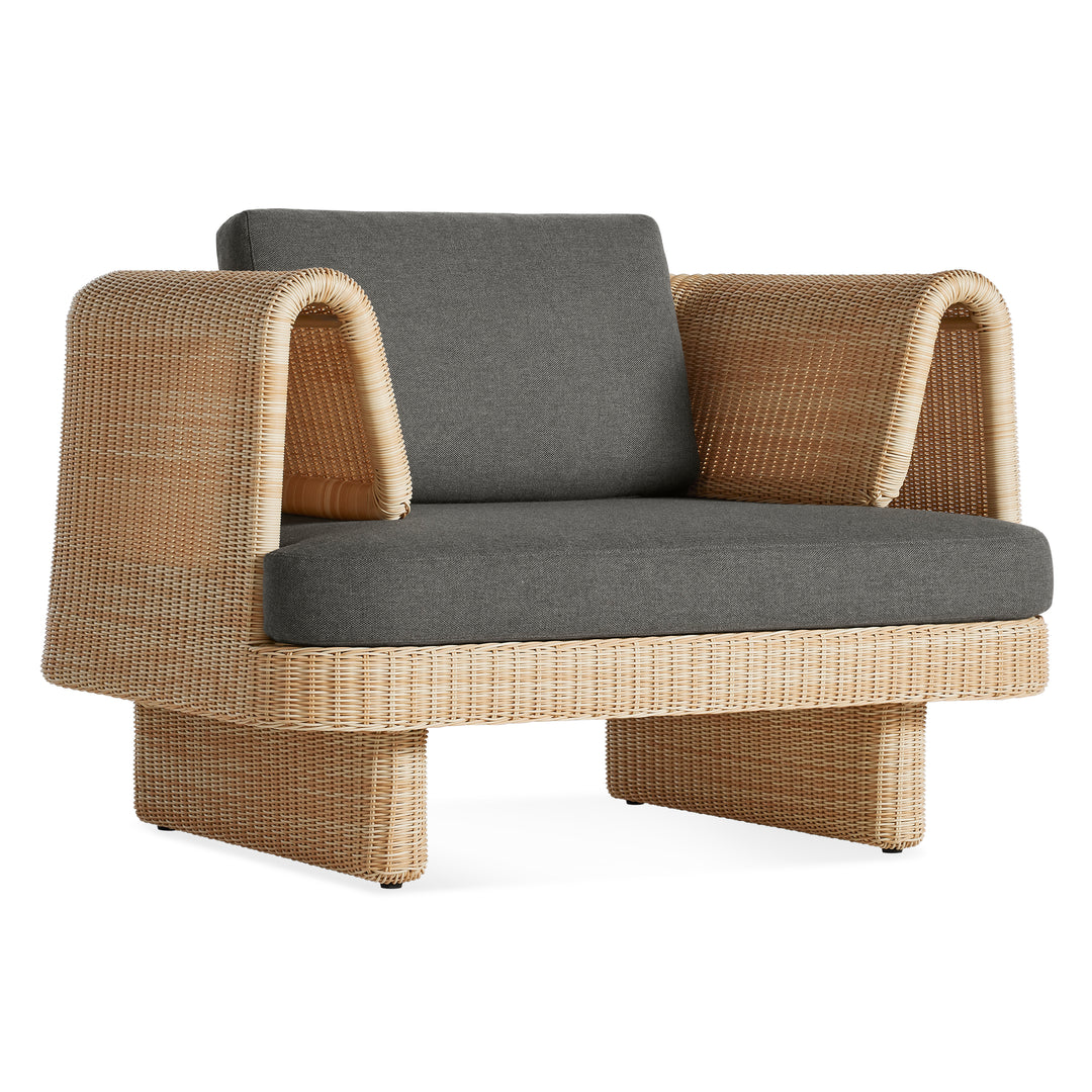 Loophole Outdoor Lounge Chair