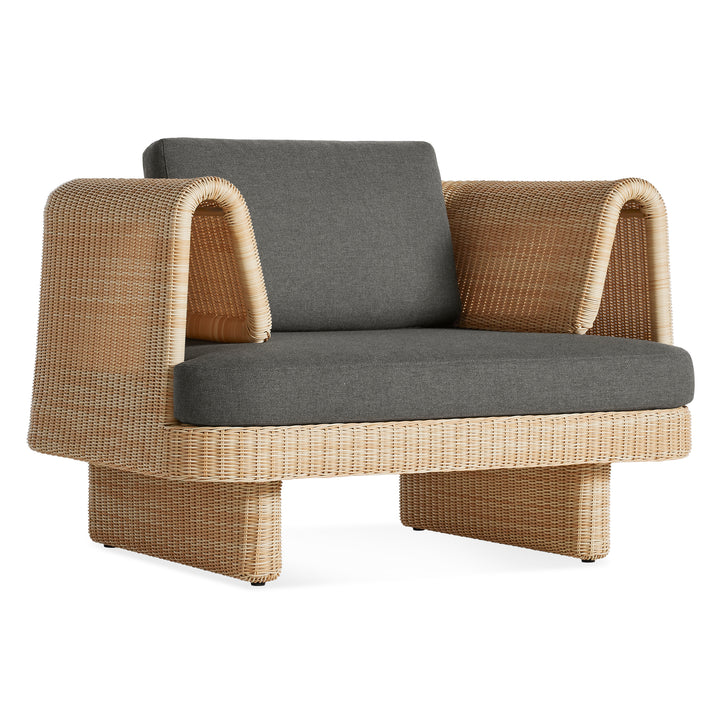 Loophole Outdoor Lounge Chair