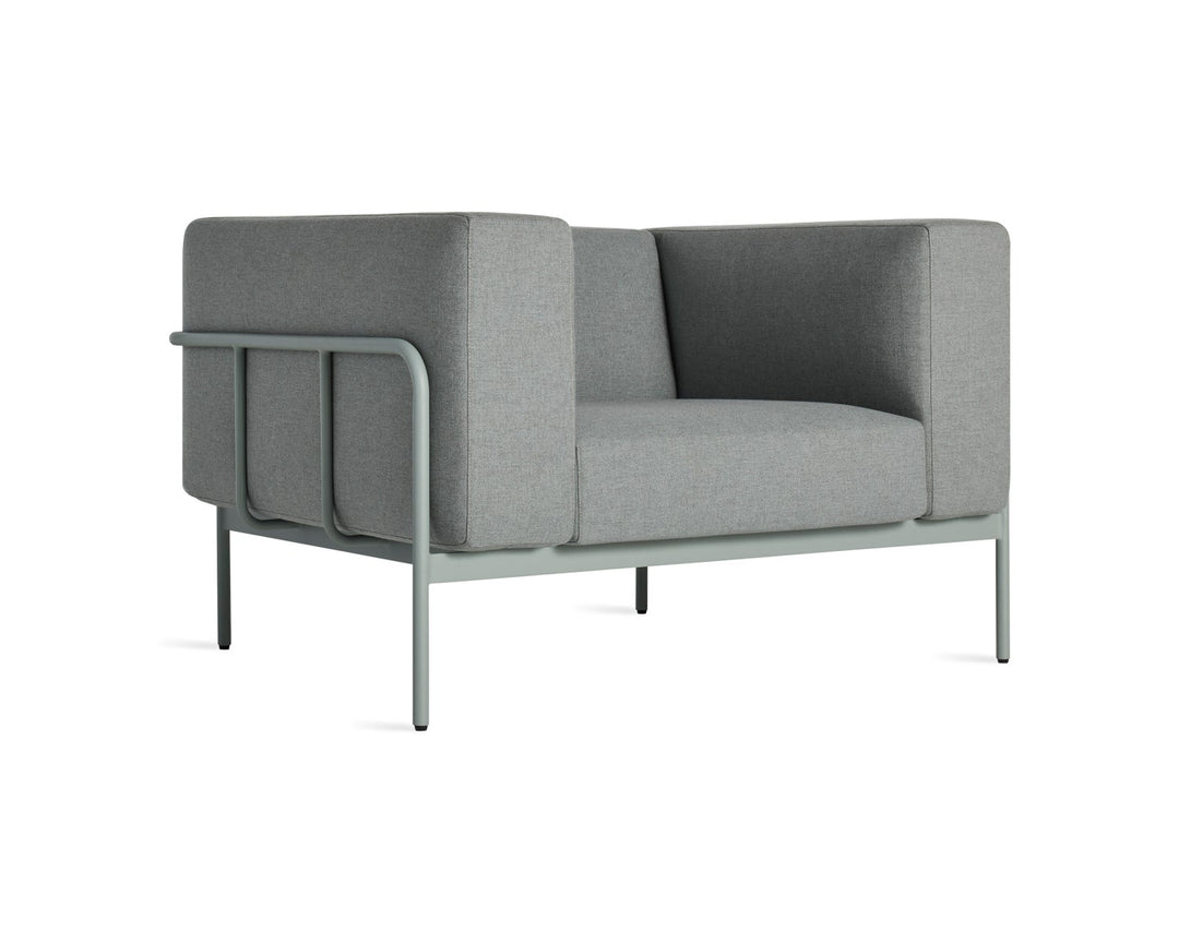 Cache Lounge Chair
