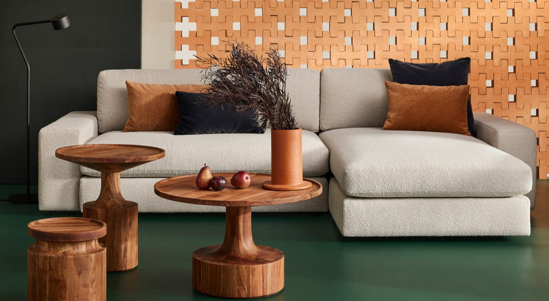 Esker Sofa w/ Chaise