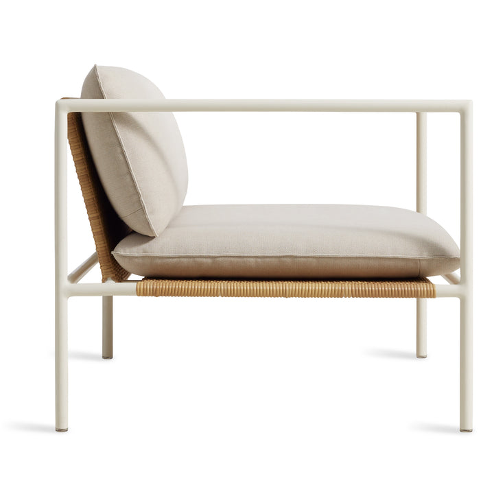 Dog Days Outdoor Lounge Chair