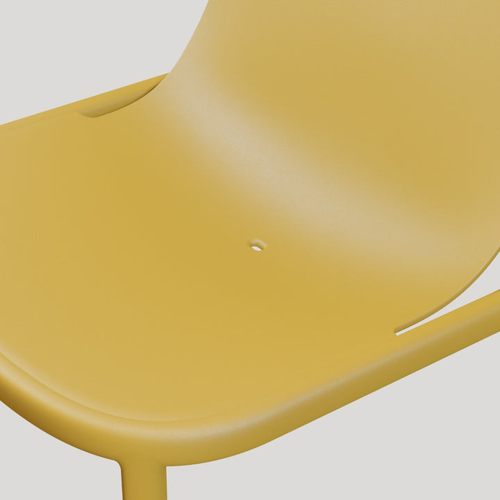 Decade Lounge Chair
