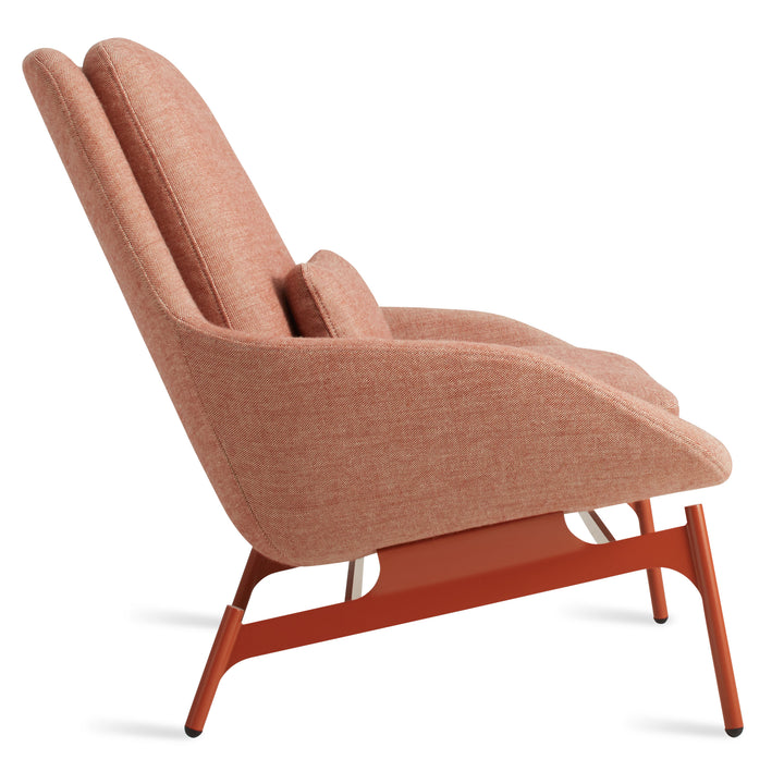 Field Lounge Chair