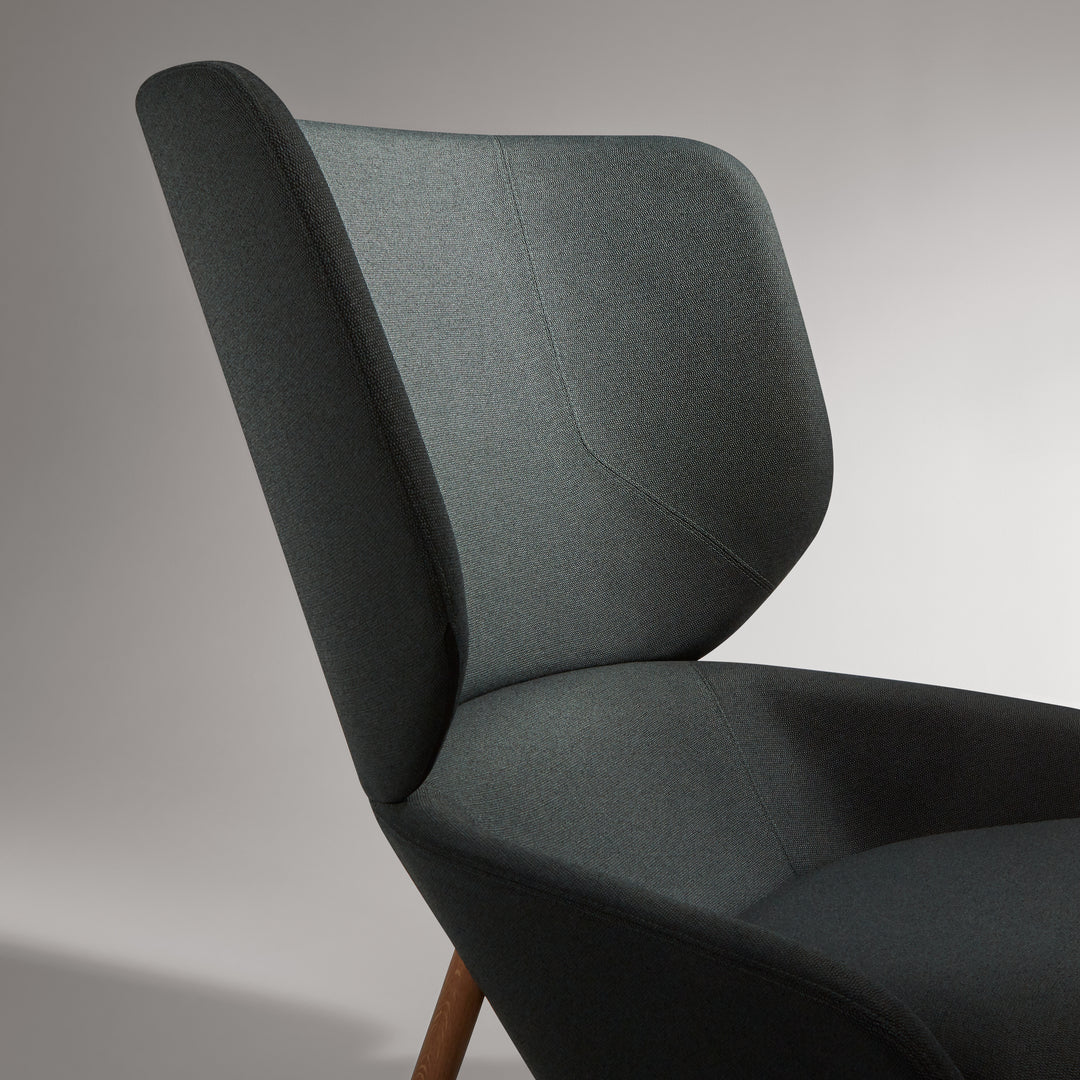 Heads Up Lounge Chair