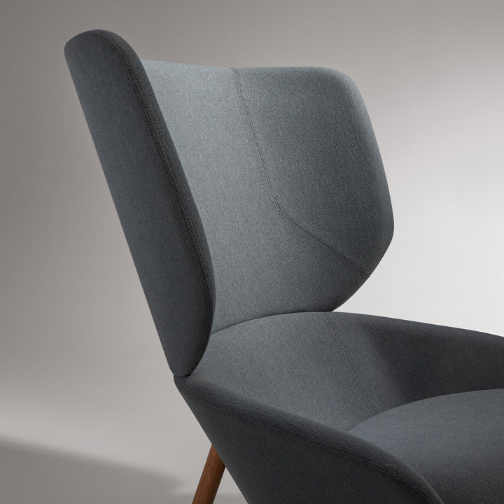 Heads Up Lounge Chair
