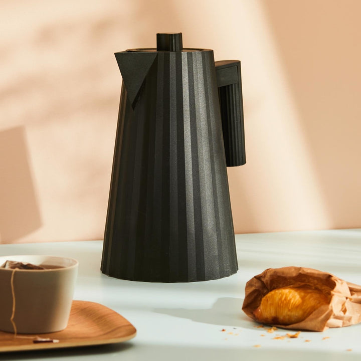 Plissé Electric Kettle 1.7L