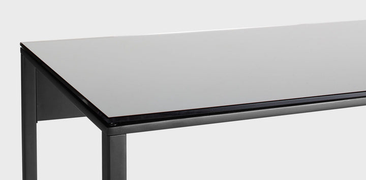 Minimalista Console Table