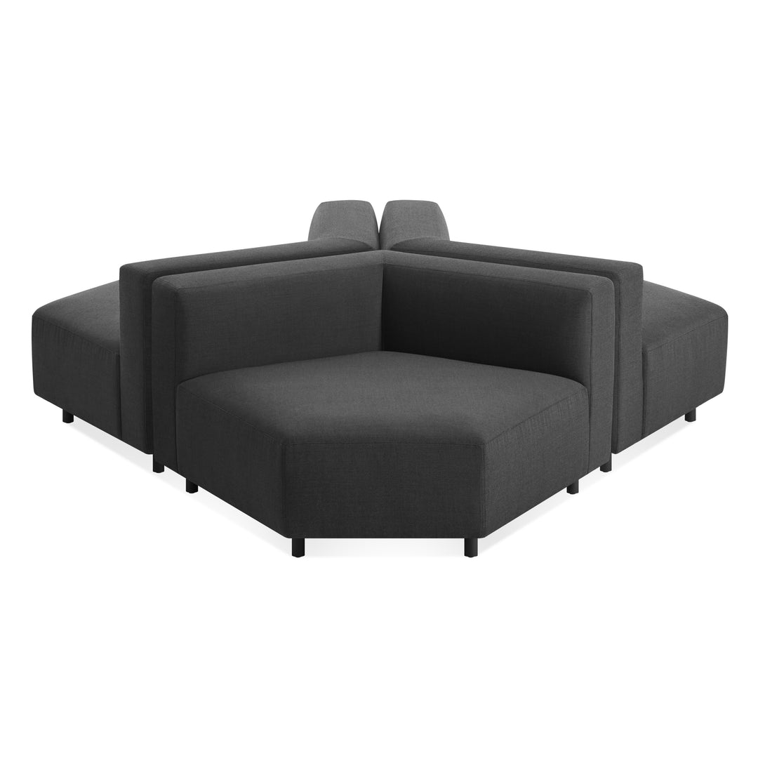 9 Yard Outdoor Wide Corner Cluster