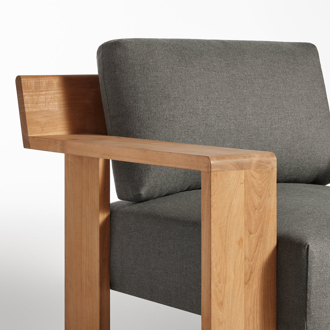 Ridge Outdoor Lounge Chair