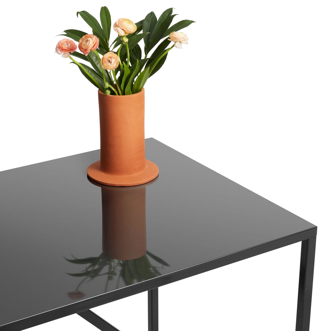 Strut 56" Medium Table