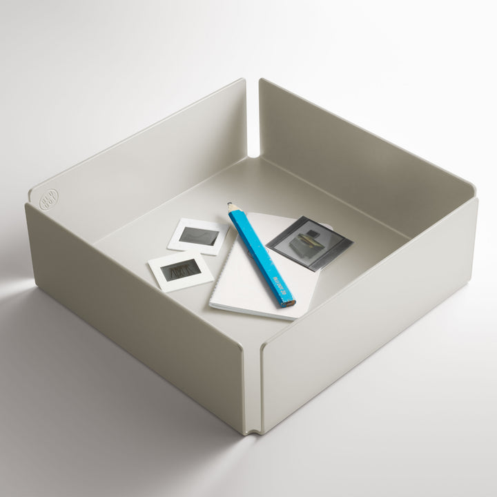 Tabs Tray