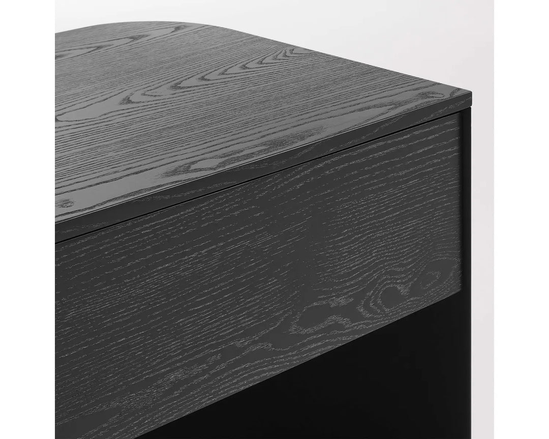 Dally Nightstand