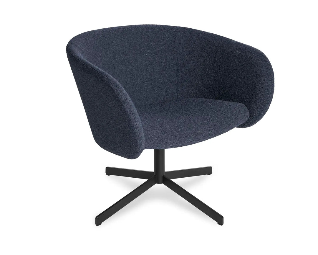 Close Encounter Swivel Lounge Chair