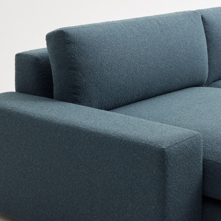 Esker Sofa w/ Chaise