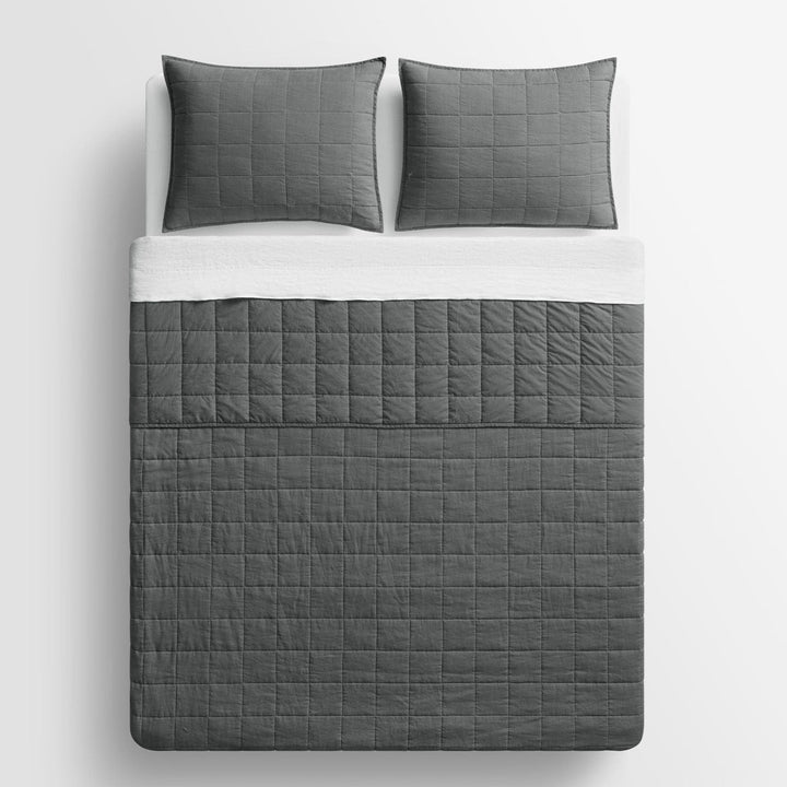 Ester Linen Quilt Set
