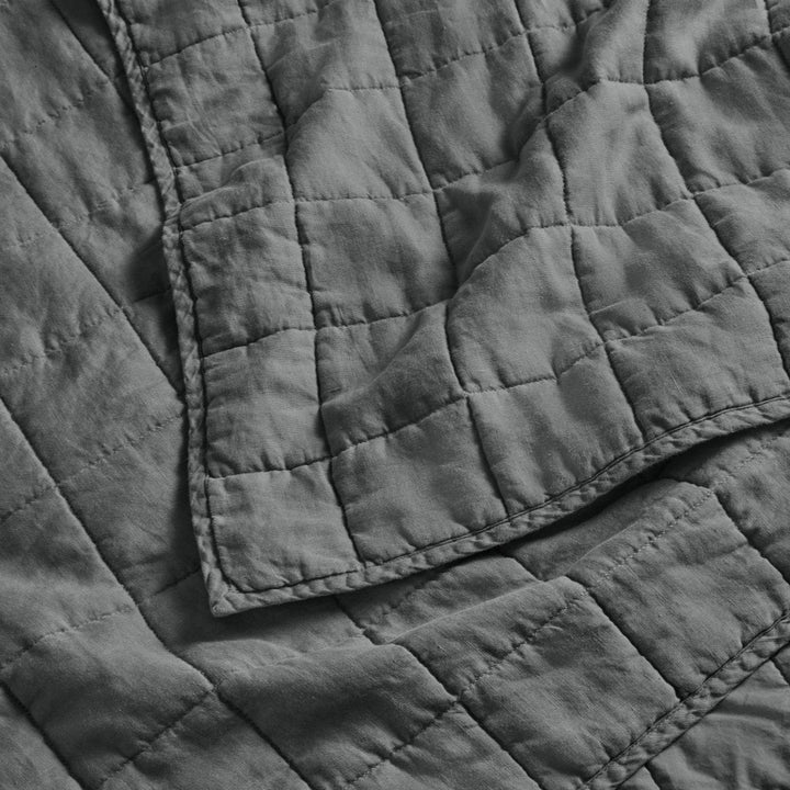 Ester Linen Quilt Set