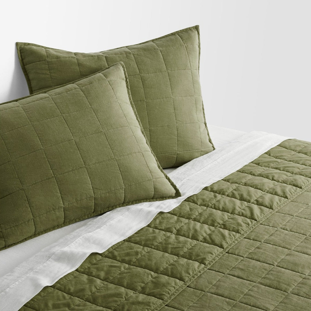 Ester Linen Quilt Set