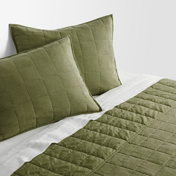 Ester Linen Quilt Set