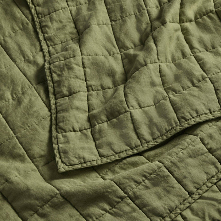Ester Linen Quilt Set
