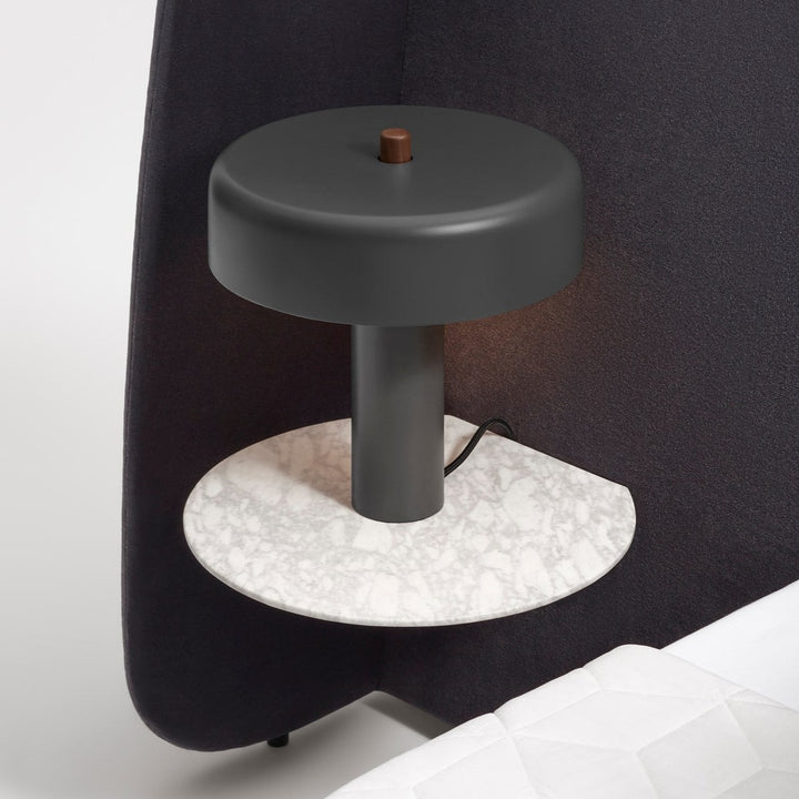 Hunker Bed