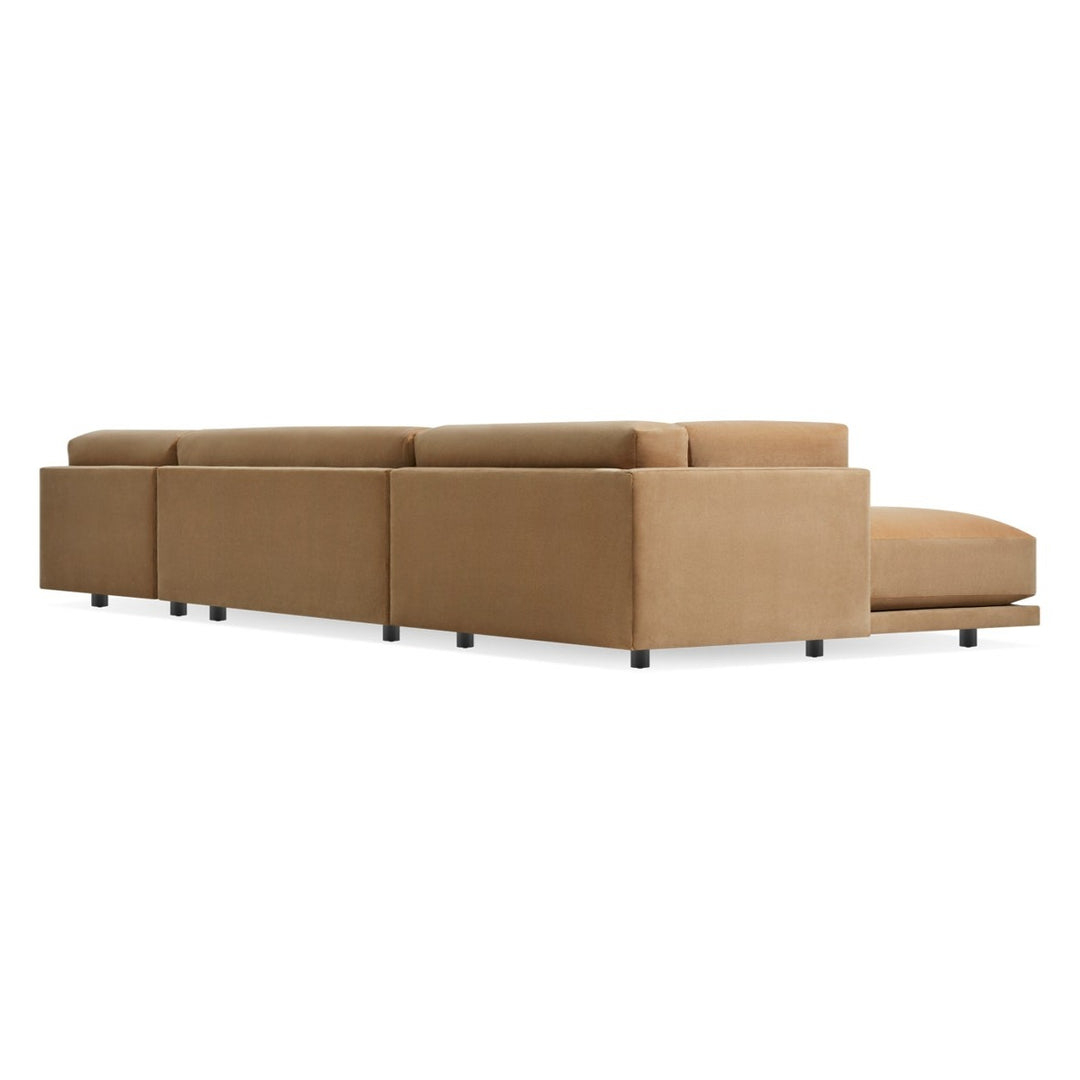 Sunday L Sectional Sofa w/ Chaise