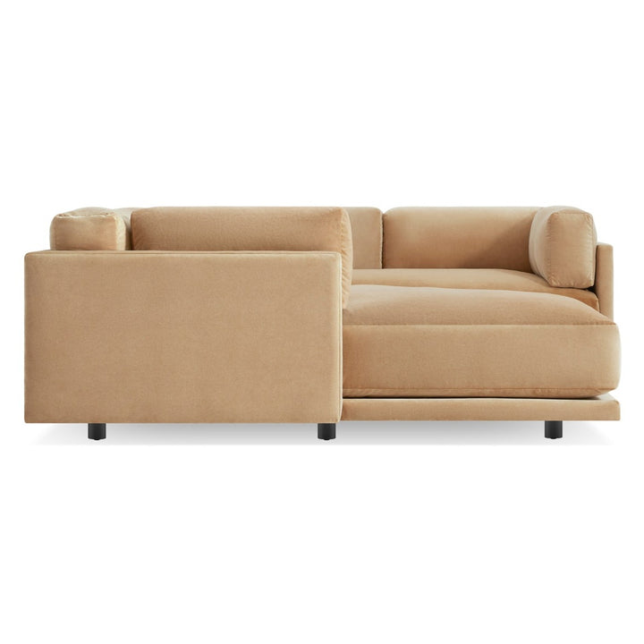 Sunday L Sectional Sofa w/ Chaise