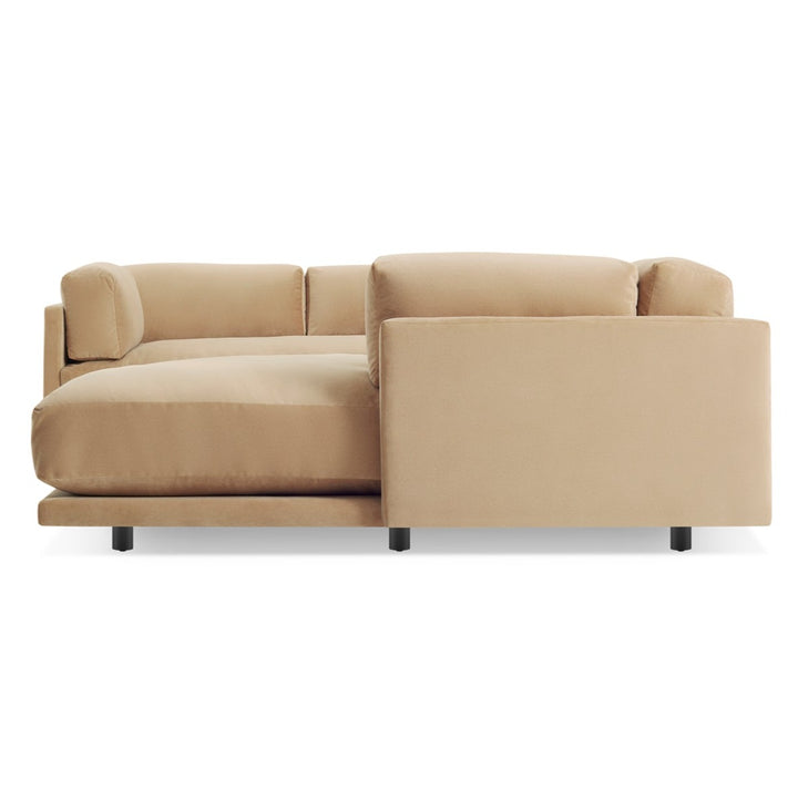 Sunday L Sectional Sofa w/ Chaise