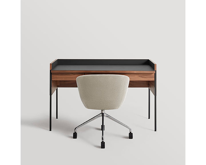Tabloid Desk
