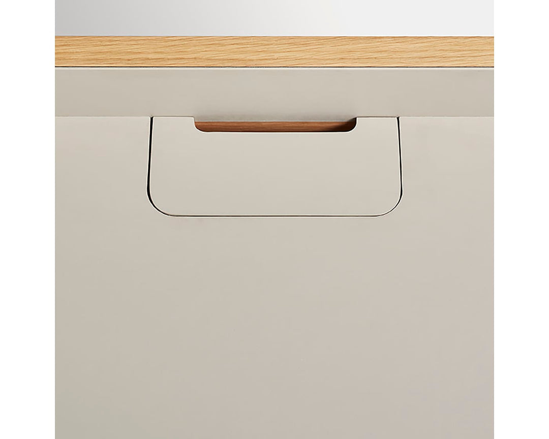 Tabloid Desk