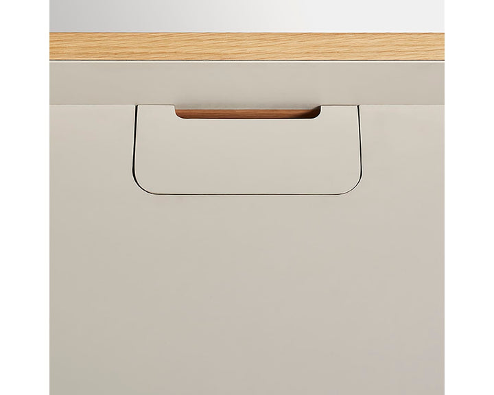 Tabloid Desk