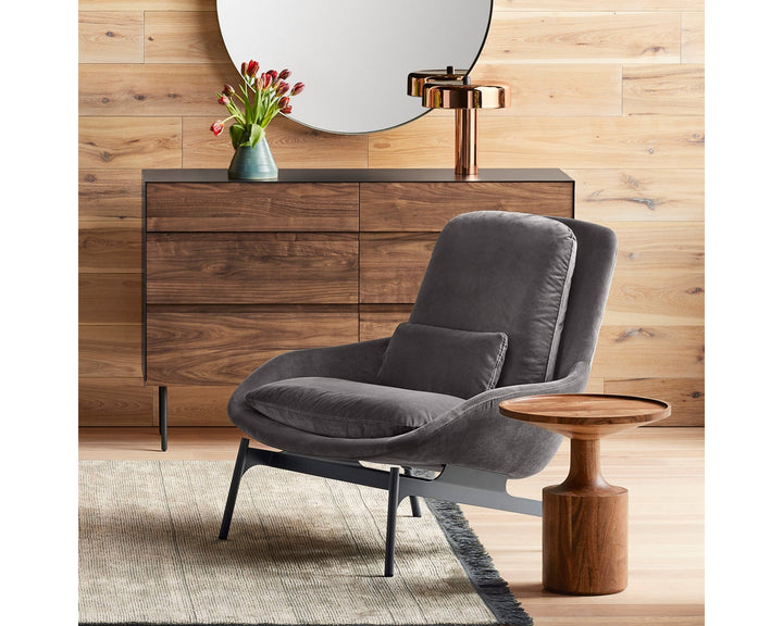 Field Lounge Chair