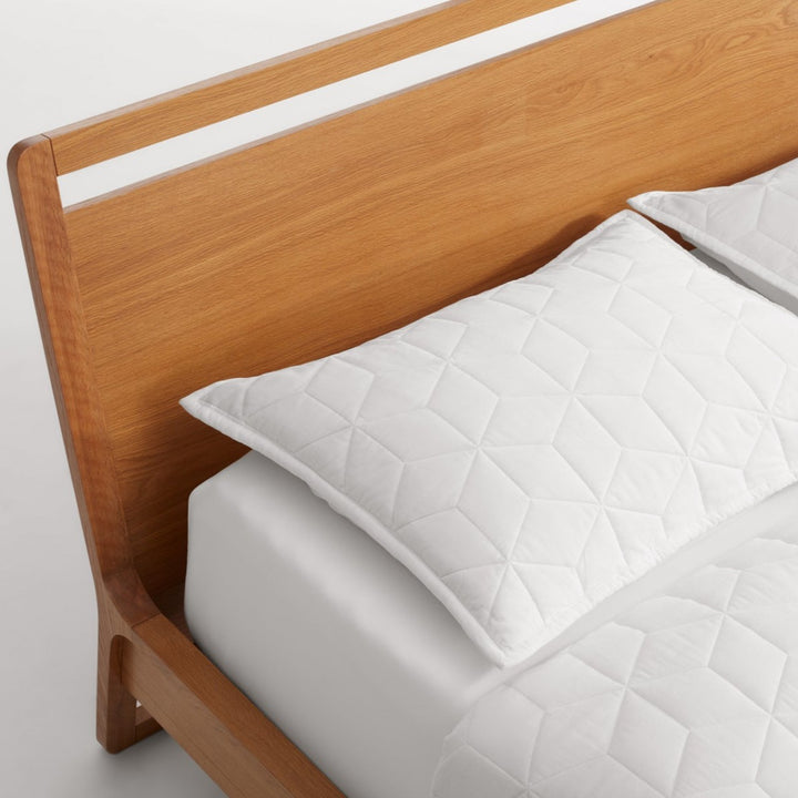 Woodrow Bed