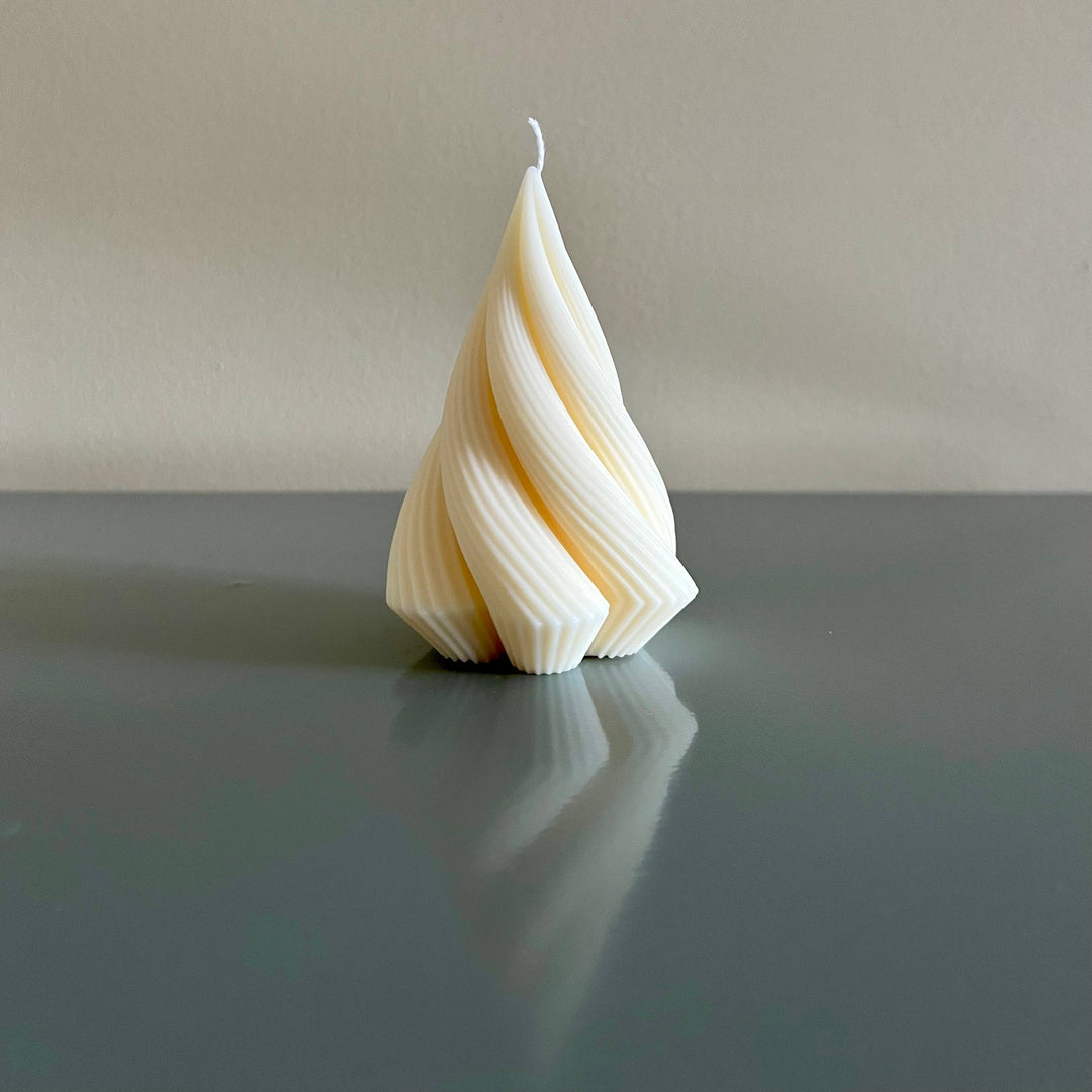 3 Christmas Trees Candles in a Gift Box: Christmas Tree scent